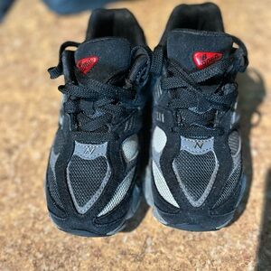 New Balance Black and Silver Athletic Shoes